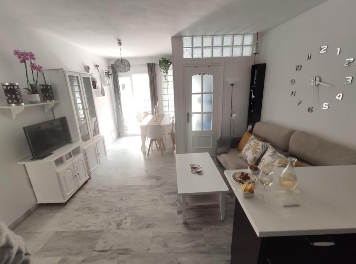 Appartement Apartamento Nuevo A 50 M. De La Playa à El El Morche Extérieur photo